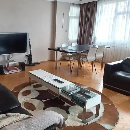 Apartment Walk Down 3 Min To One Of The Famous Baghdat Street. Everything U Need Are Here, 5 Min Walking To The Metro, Street Shopping With Global Brands, Countless Restaurants, Cafes, Bas, 10 Min Walking To Sea Side. Great Place To Be! *